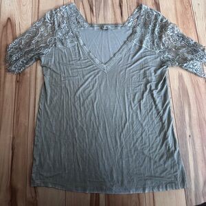 NWOT beautiful V-Neck Lace Sleeve shirt